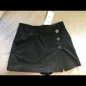 Zara shorts/ skirt